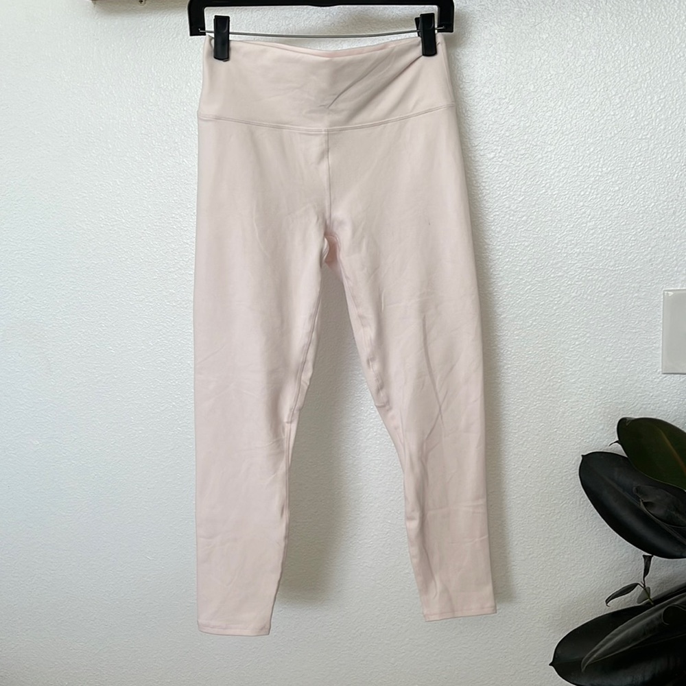 Brand new Fabletics Define Powerhold leggings